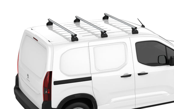barre Cargo Xpro montate sul furgone 3 barre